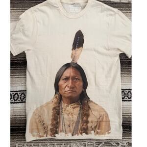 Keep It Gypsy Sitting Bull Graphic Tee Western Boho Cowgirl NWOT Small